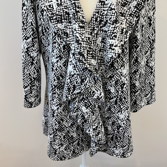 Calvin Klein Black and White Open Front Cardigan Jacket - Picture 3 of 5